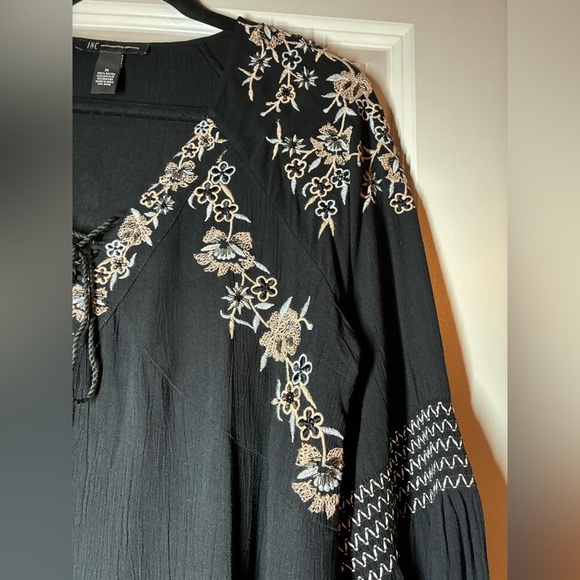 INC International Concepts | Boho Bell-Sleeve Blouse with Floral Embroidery Sz M - Picture 2 of 4